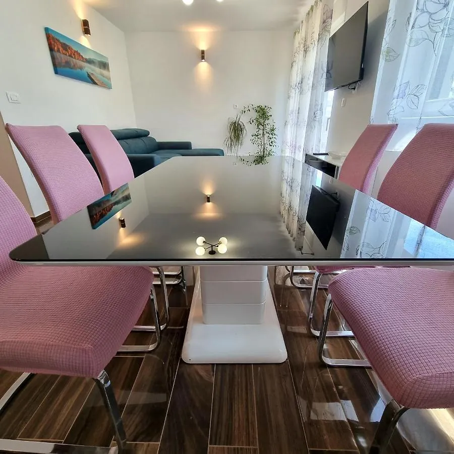 Apartments Happiness Trogir