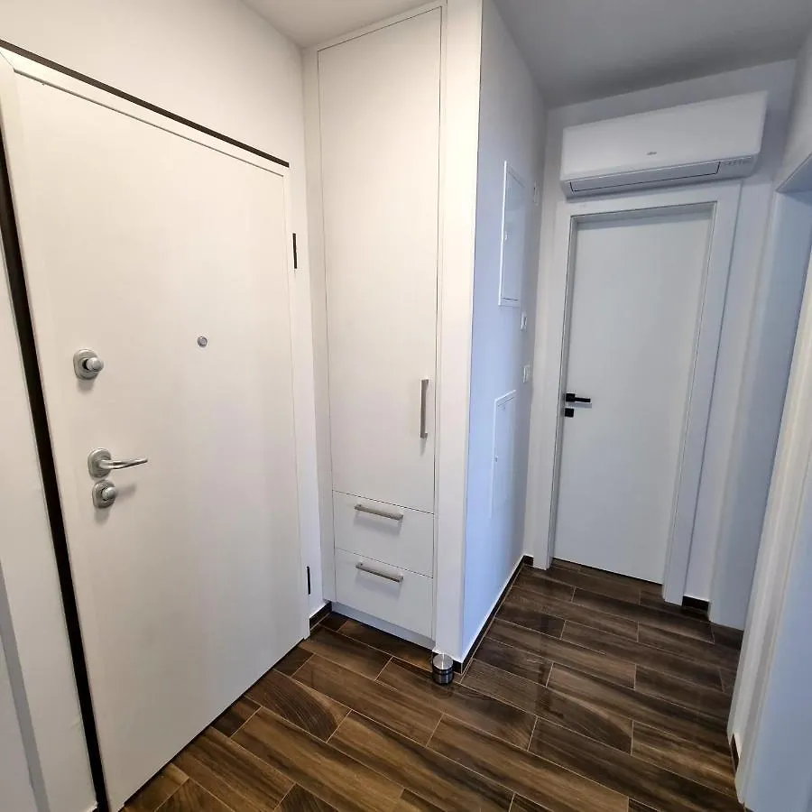Apartments Happiness Trogir 0*,
