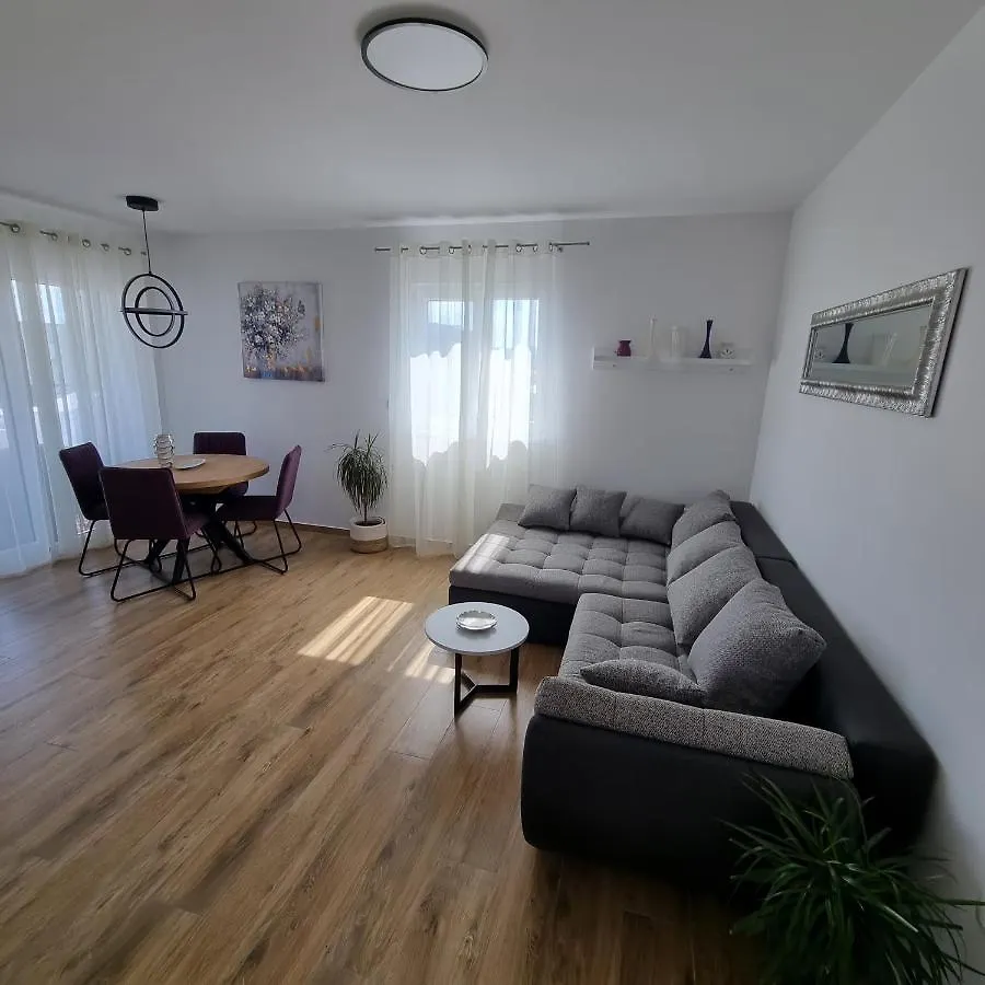 Apartments Happiness Trogir 0*,